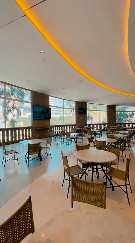 Praça de Alimentação | Alpha Square Mall
